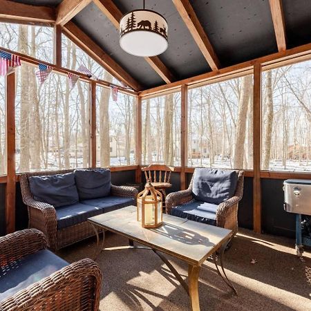 Cozy Cabin At Poconos With Hot Tub And Fire Pit East Stroudsburg Exterior foto